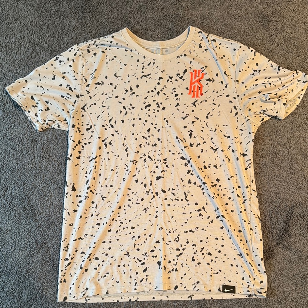 Nike Kyrie Irving tshirt